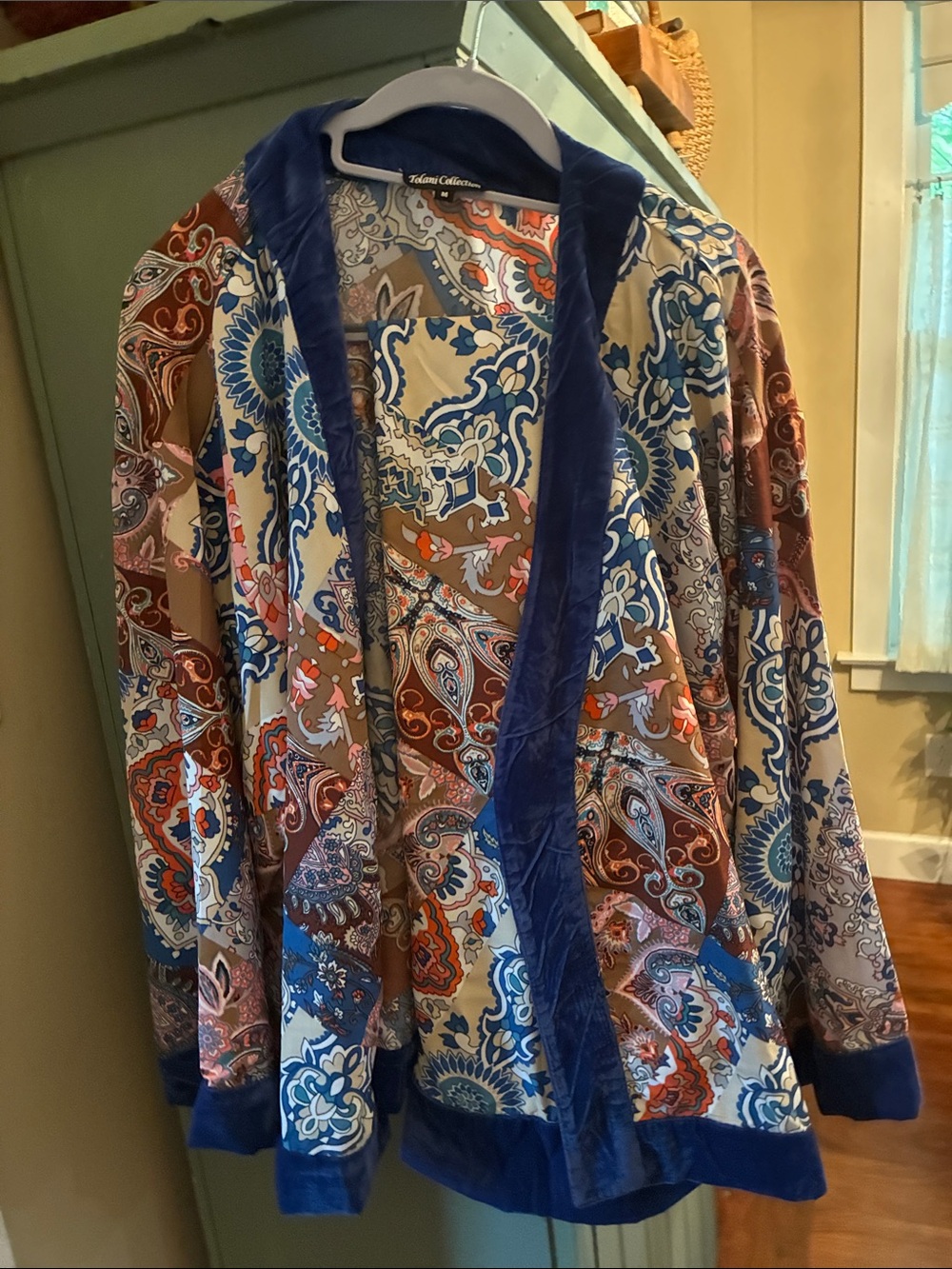 Tolani Multicolor Paisley Open-Front Jacket and pants with Blue Velvet Trim